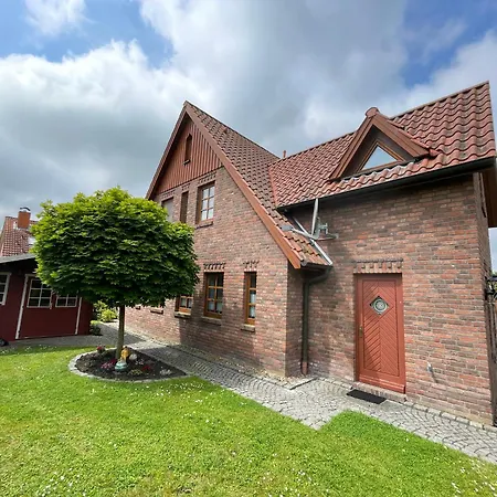 Holiday home Henny: 6 Geh-minuten Vom Hafen. Privater Garten *