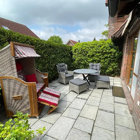 Holiday home Henny: 6 Geh-minuten Vom Hafen. Privater Garten Jemgum